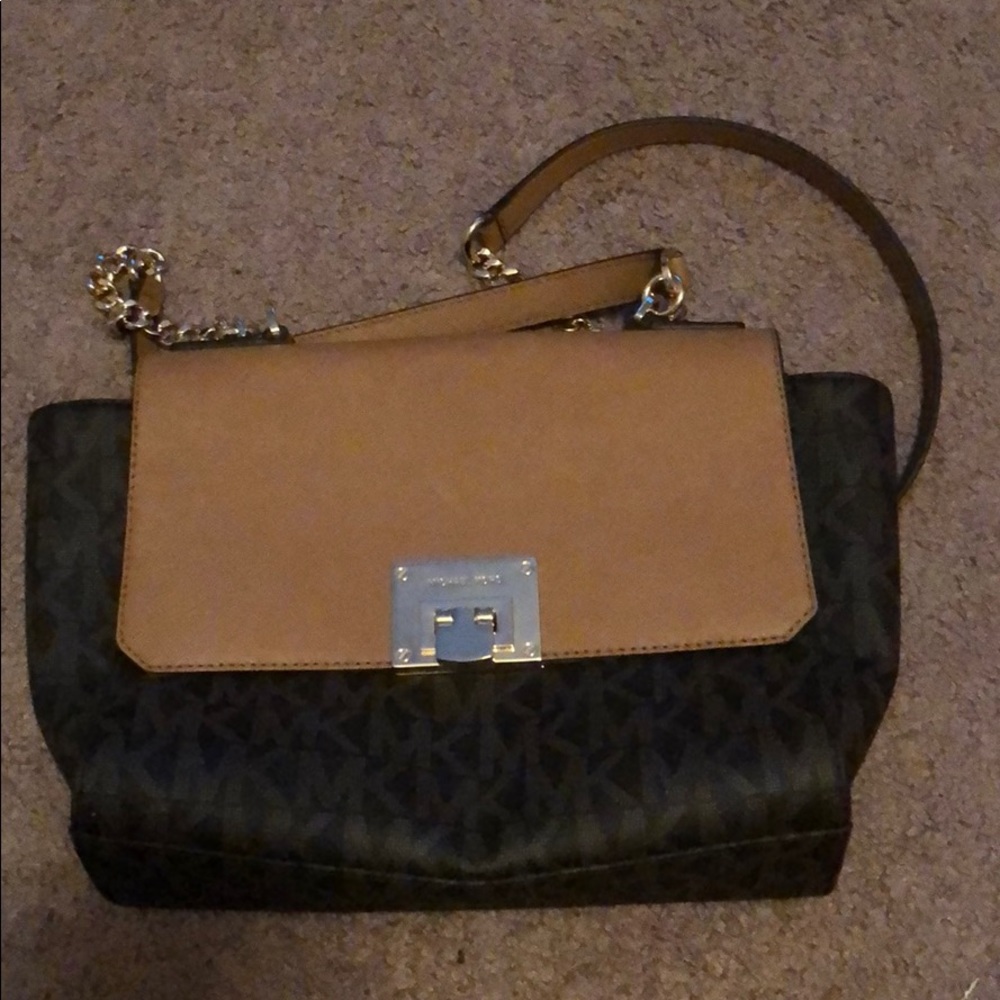 Michael Kors purse